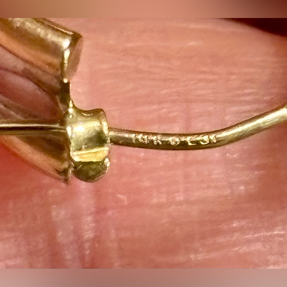 14K Two tone Huggie - Hoop earrings Estate - Picture 7 of 14